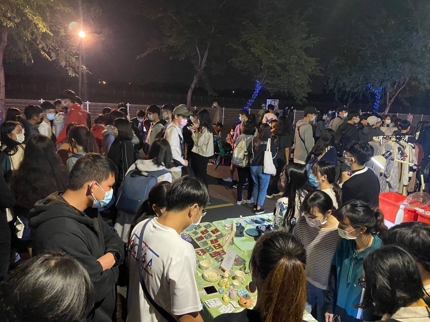 高雄大學聖誕市集溫馨登場003