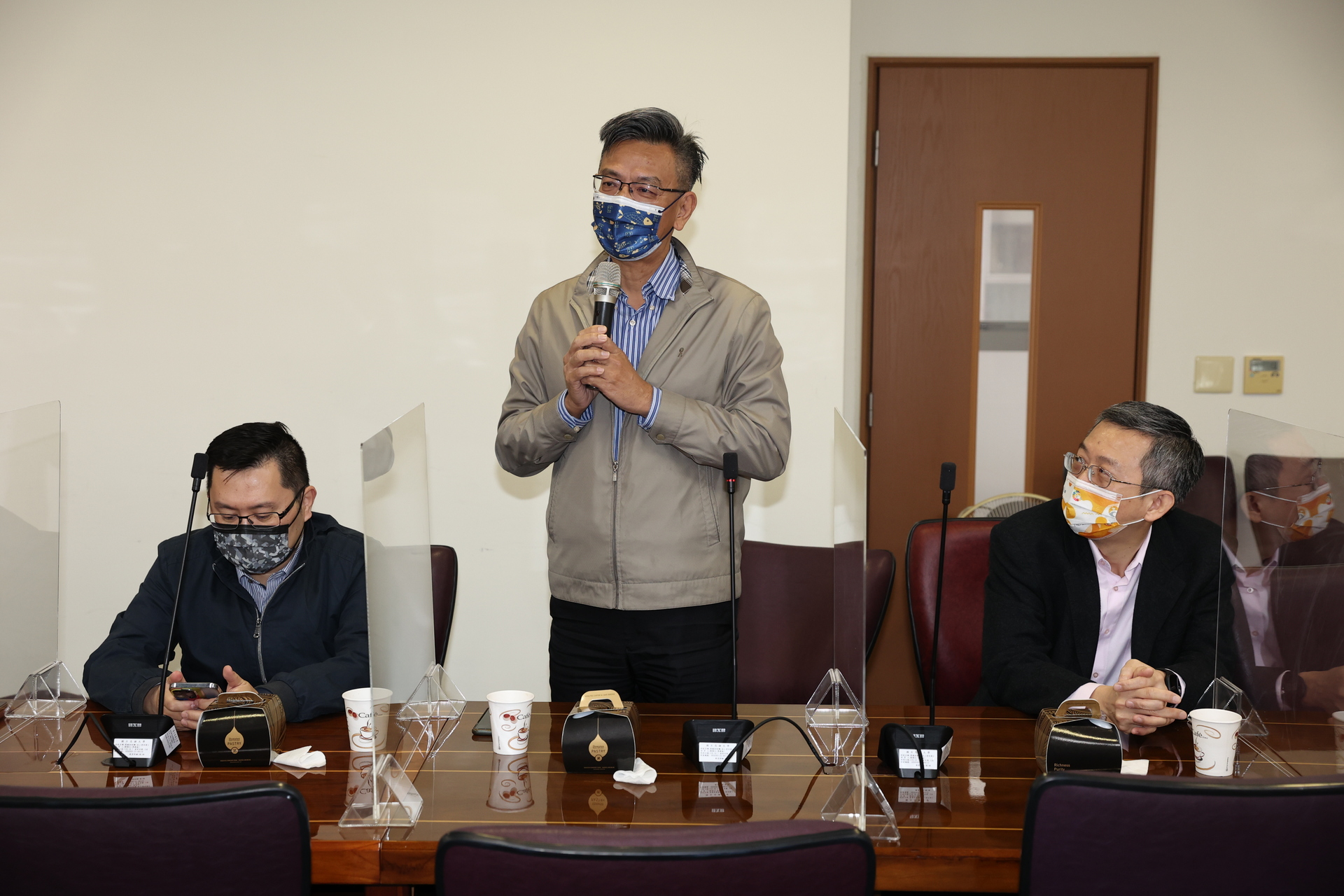 前主任秘書、資訊工程學系教授潘欣泰