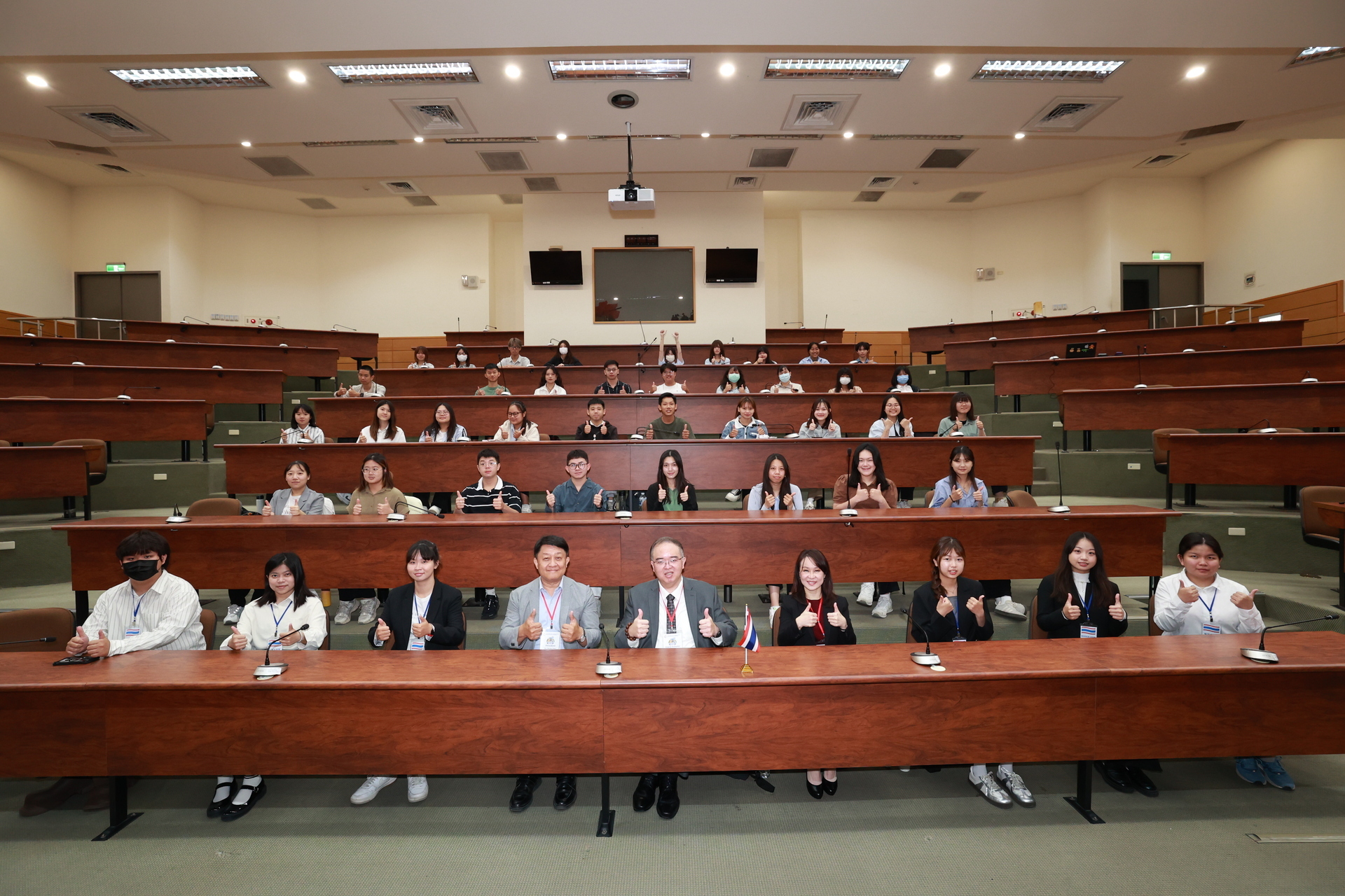 NUK Hosts Thai Affairs Lecture: Deputy Representative Sunh Arunrugstichai Shares Latest Political, Economic, and Cultural Insights 002Image
