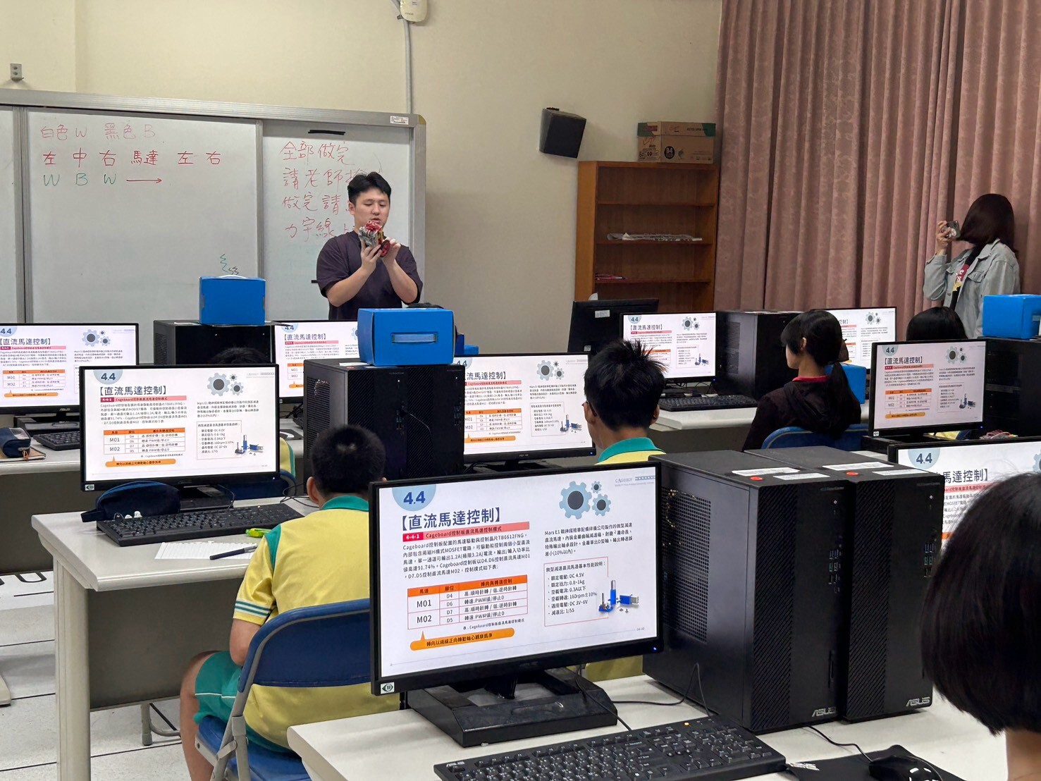 應物系副教授余進忠團隊 串聯業界前進國教端舉辦「自走車研習營」007