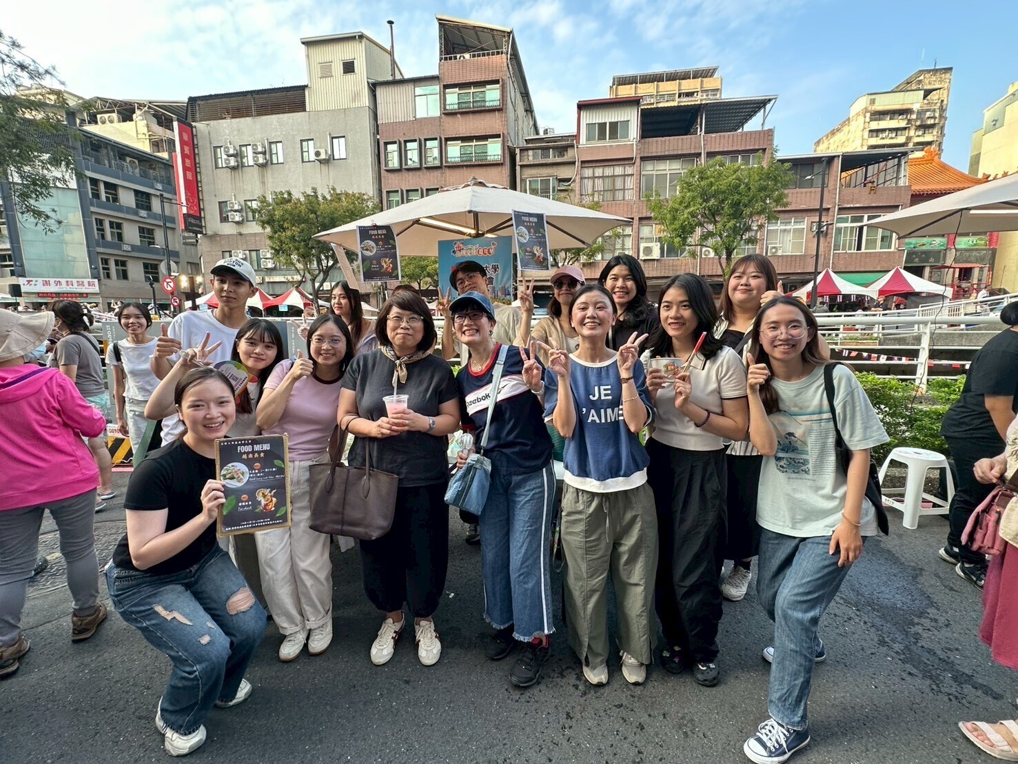 NUK Faculty and Students Never Absent from the "Southern Culture Carnival," Showcasing International Education Achievements. 009Image