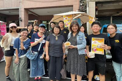 Southern Culture Carnival Never Absent! National University of Kaohsiung Faculty and Students Make Friends Through Indonesian and Vietnamese Cuisine, Showcasing International Education AchievementsImage