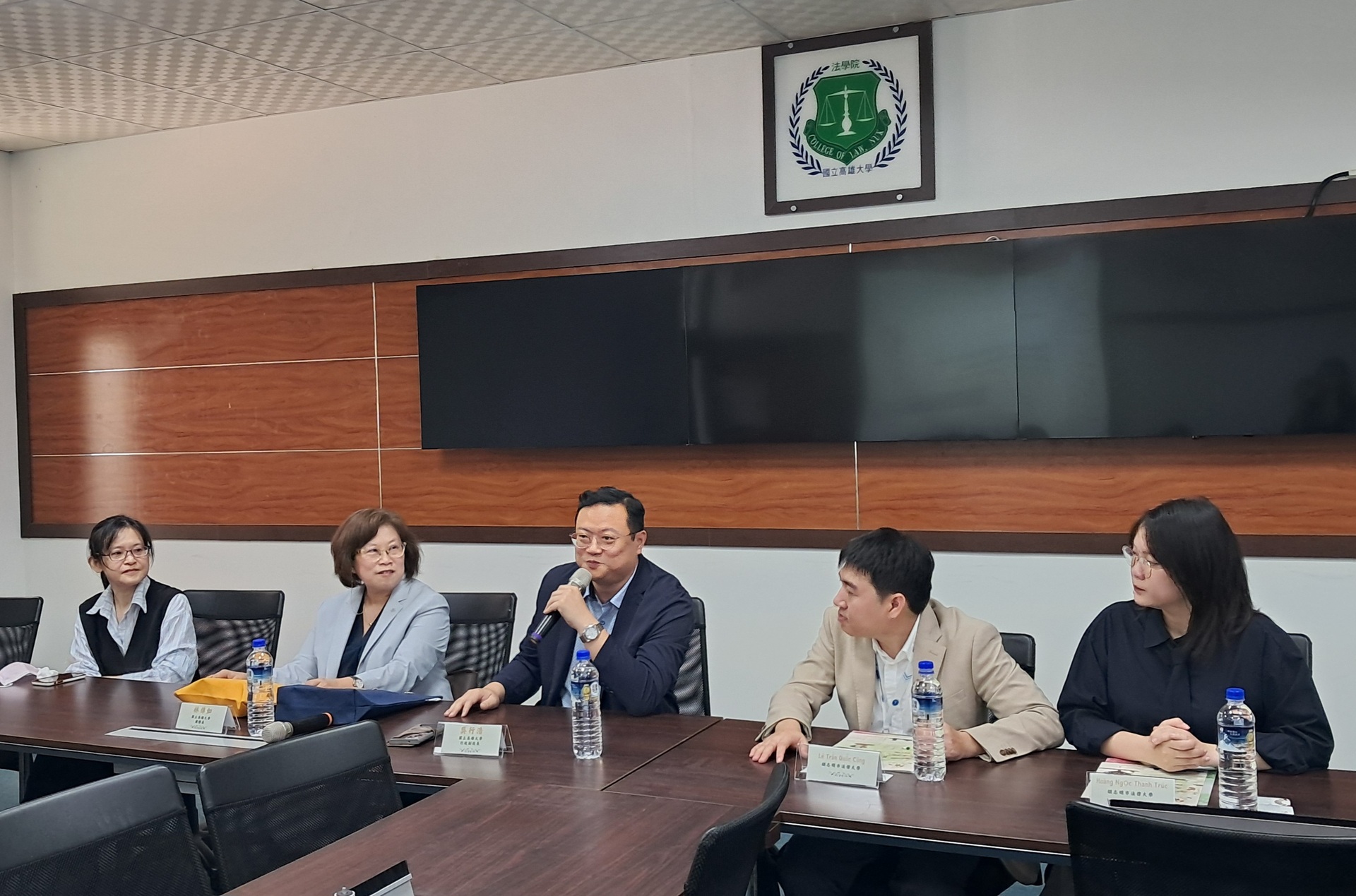 國立高雄大學攜手姊妹校越南胡志明市法律大學舉辦「115年度國際法律領導人才培訓營」001