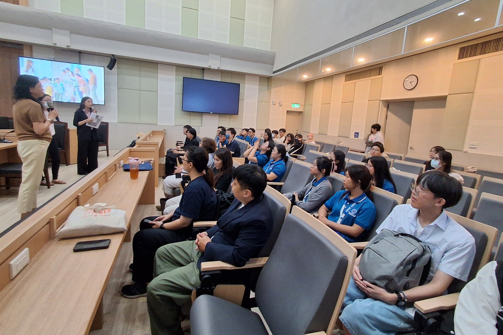 國立高雄大學攜手姊妹校越南胡志明市法律大學舉辦「115年度國際法律領導人才培訓營」006