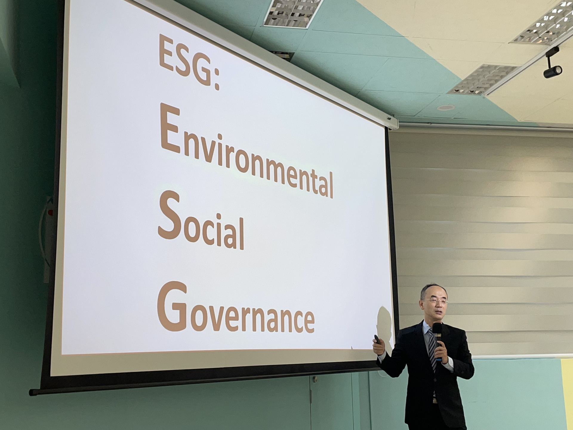 教發中心專題講座 台北大學資管所副教授戴敏育 談「生成式AI在永續發展的應用」009圖片