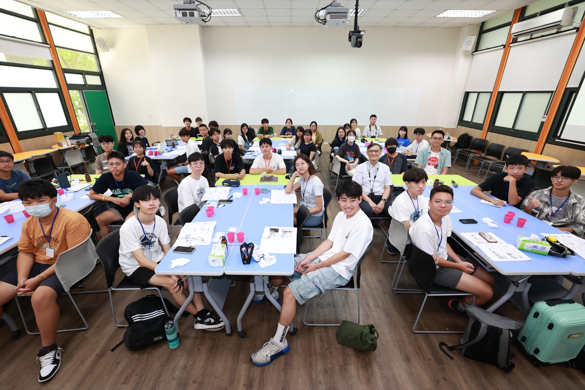 高雄大學仿生實驗營 帶高中生探索綠色科技005