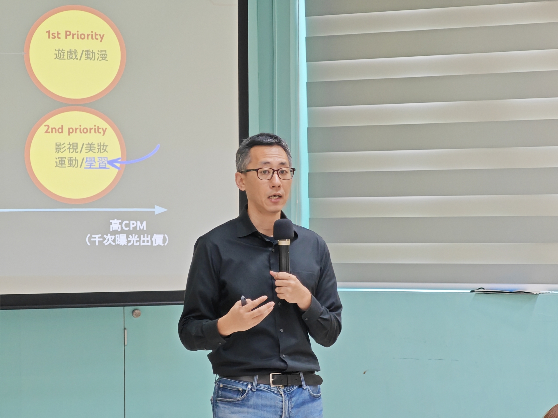 高大創新學院敬邀泛科學YouTuber-鄭國威，自媒體經營攻略不藏私 003