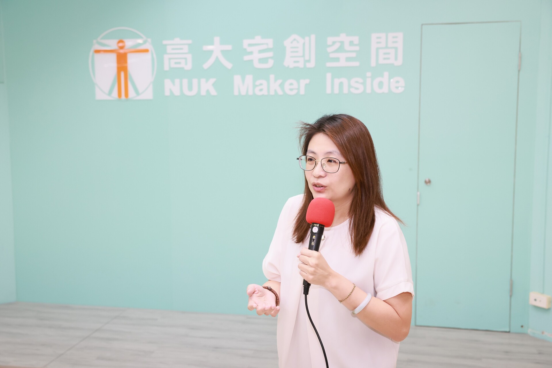 學務處「來高大過暑假－英倫瘋×工藝創作坊」帶領高中生感受大學跨域學習多元樣貌001