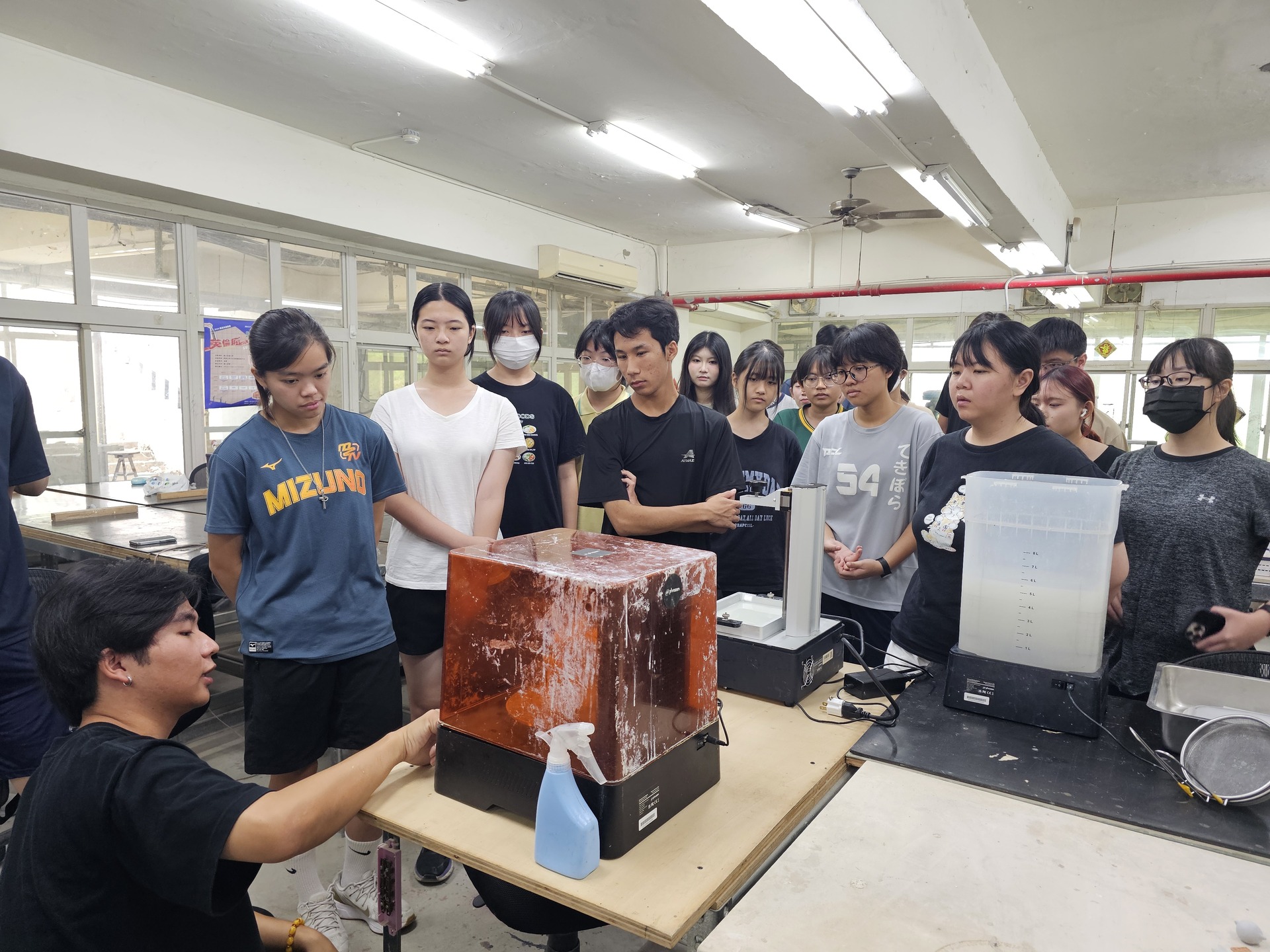 學務處「來高大過暑假－英倫瘋×工藝創作坊」帶領高中生感受大學跨域學習多元樣貌018