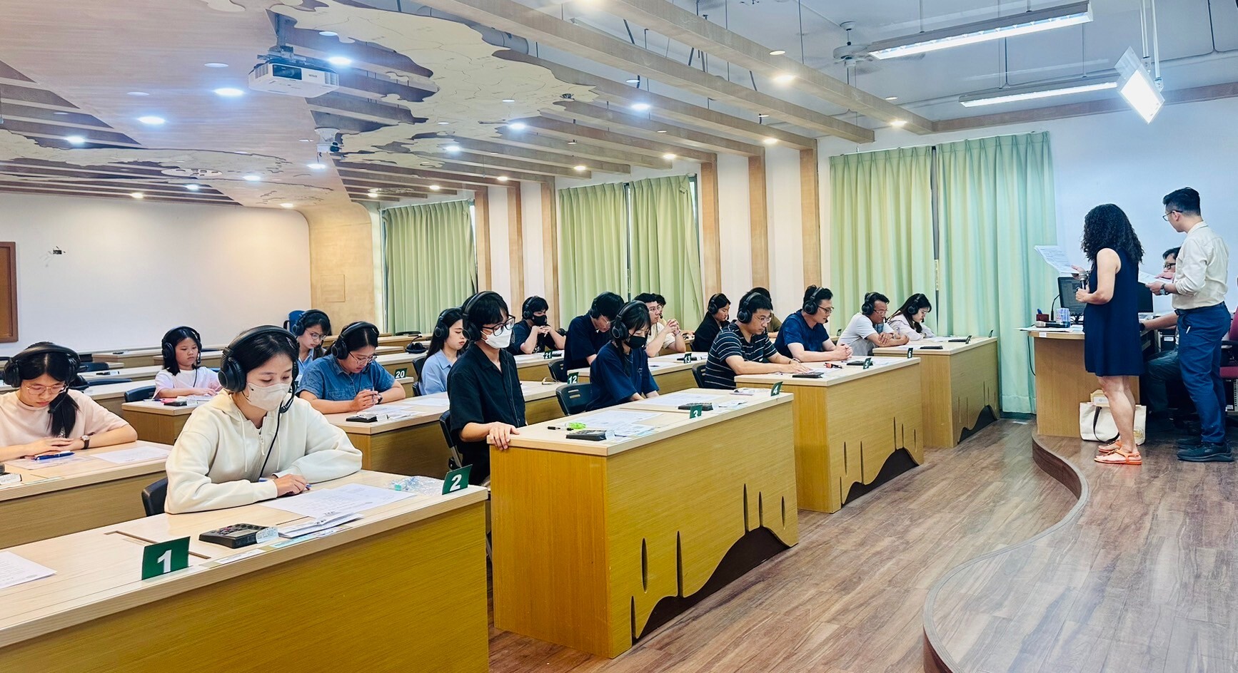 國立高雄大學越南研究中心與國立成功大學越南研究中心於113年5月4日攜手合辦 2024年春季iVPT國際越南語認證 002圖片