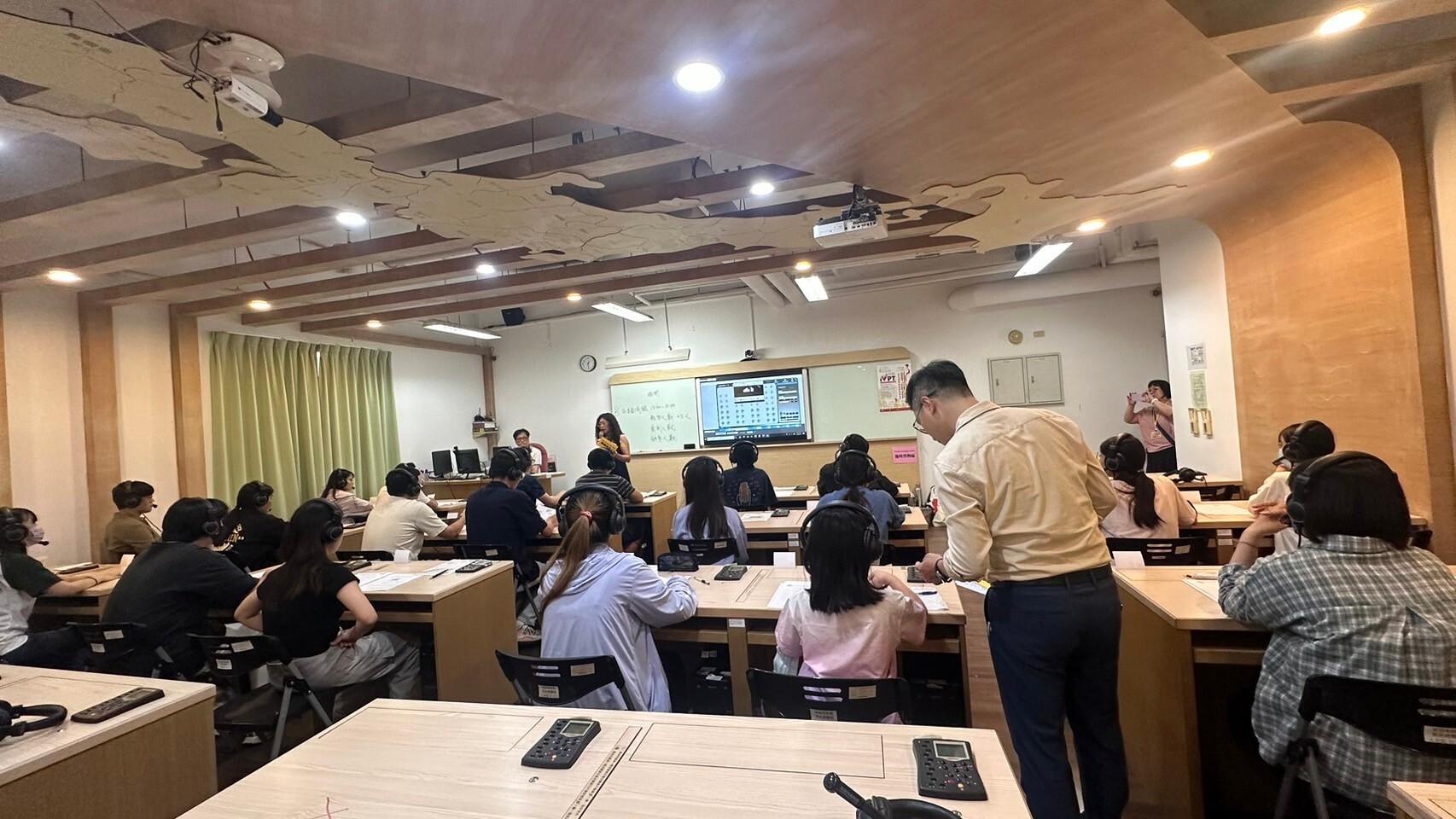 國立高雄大學越南研究中心與國立成功大學越南研究中心於113年5月4日攜手合辦 2024年春季iVPT國際越南語認證 004圖片