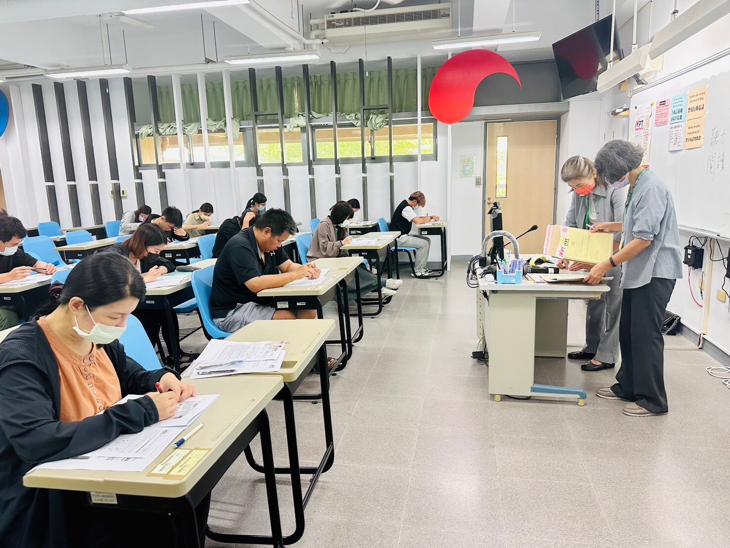 國立高雄大學越南研究中心與國立成功大學越南研究中心於113年5月4日攜手合辦 2024年春季iVPT國際越南語認證 008圖片