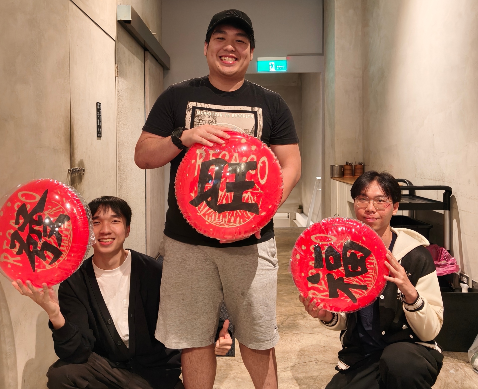 國際處邀境外生圍爐寫紅包迎新年003圖片