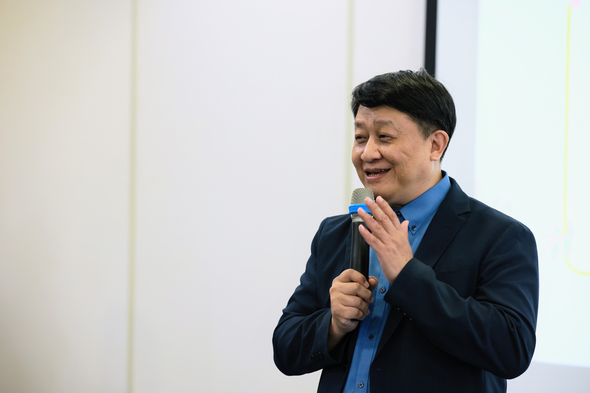 高雄大學陪境外新生安心展開在臺生活002