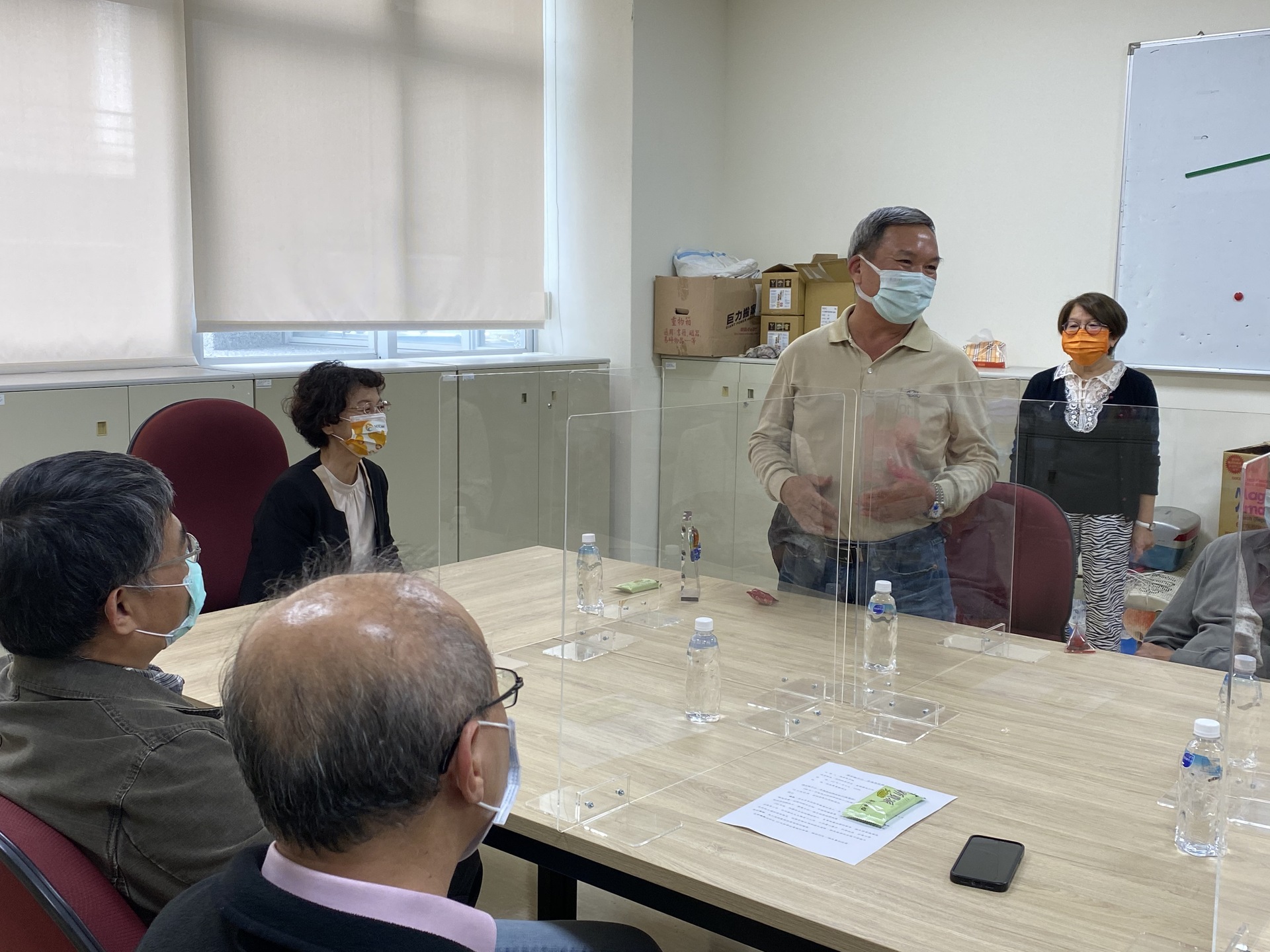李進添先生發表榮退感言