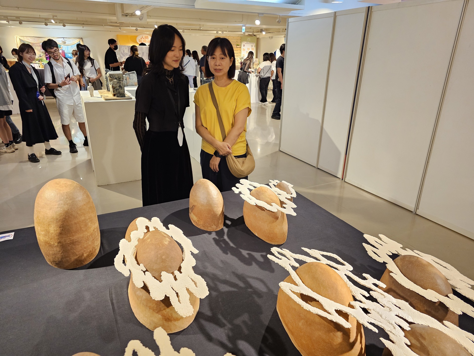 藝創系115級畢業成果展即日起至12日於高雄市文化中心至真堂三館展出021