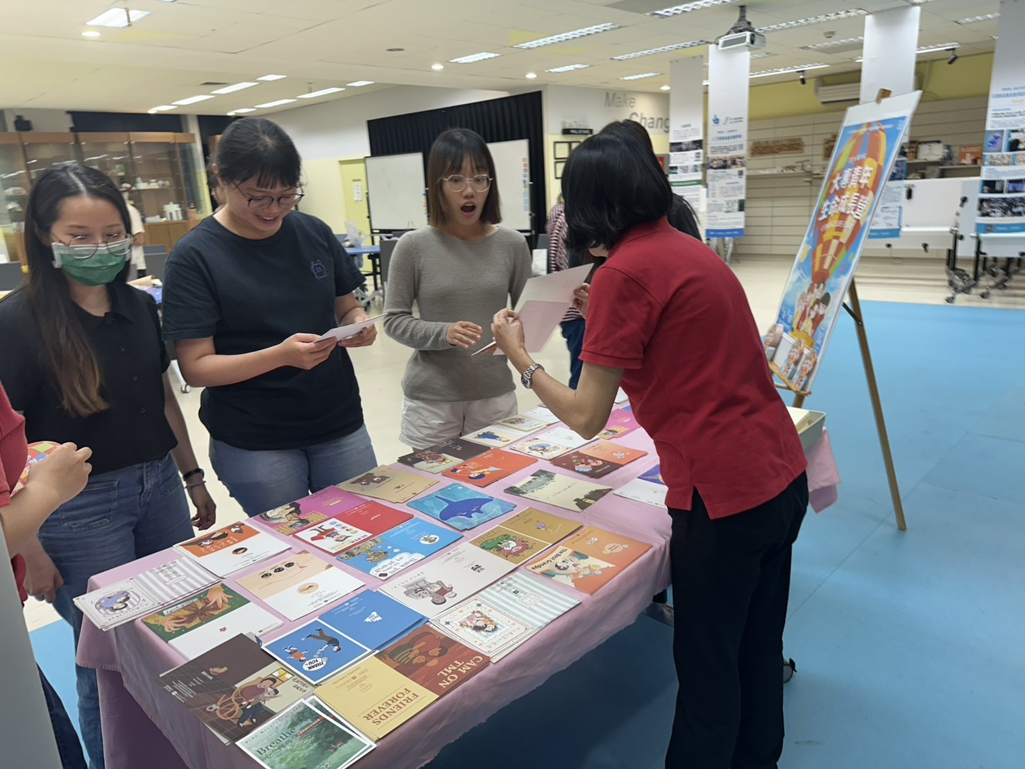 高雄大學攜手福智基金會舉辦母親節手作活動004
