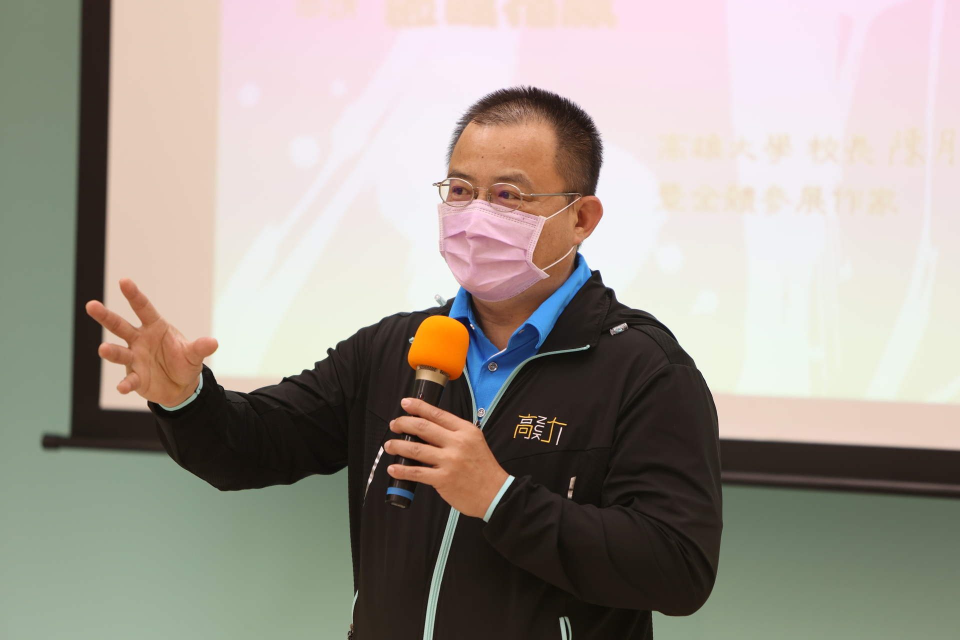 校慶系列活動「翰墨緣書法展」開幕03