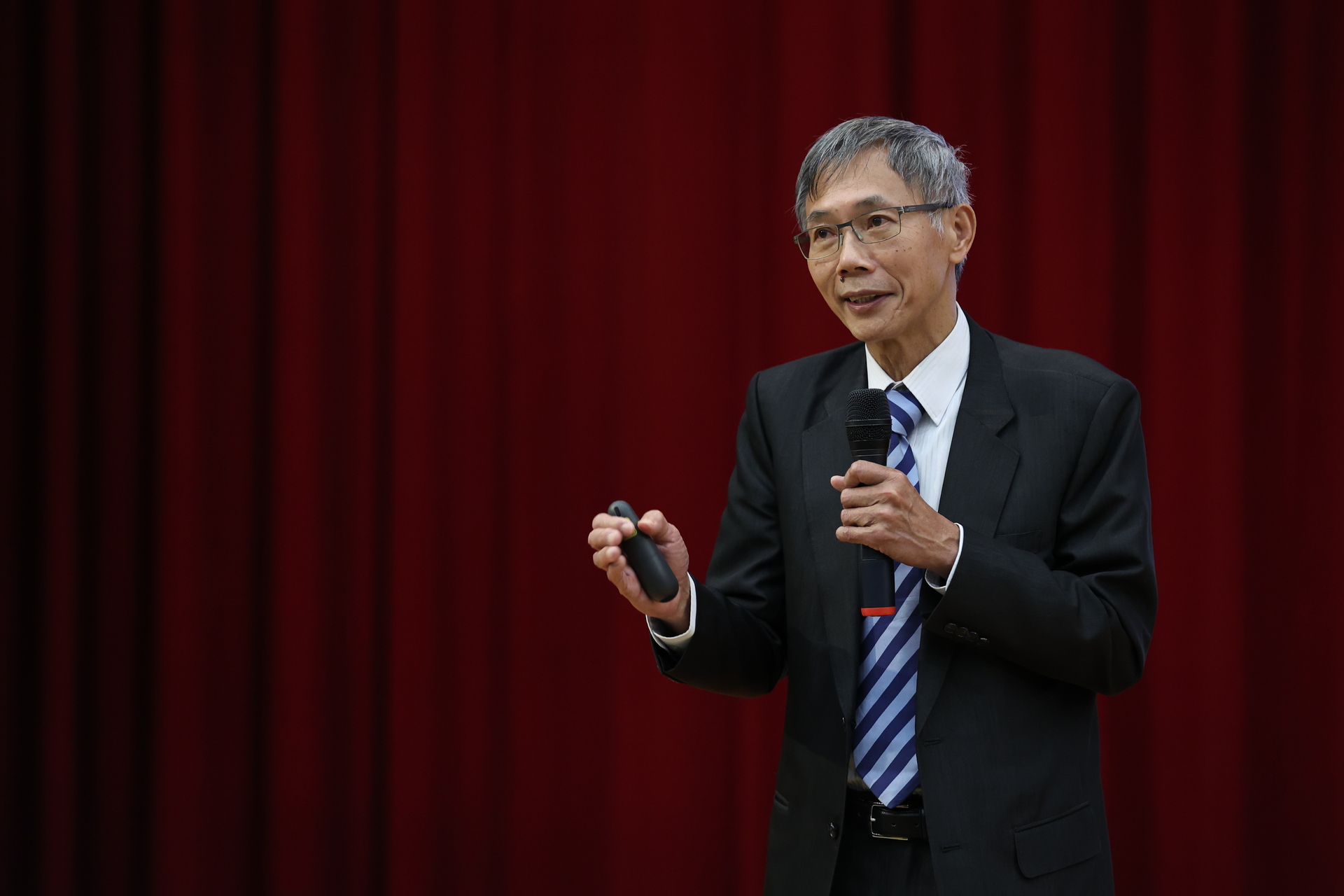 國立臺灣大學機械系終身特聘教授陳炳煇03圖片