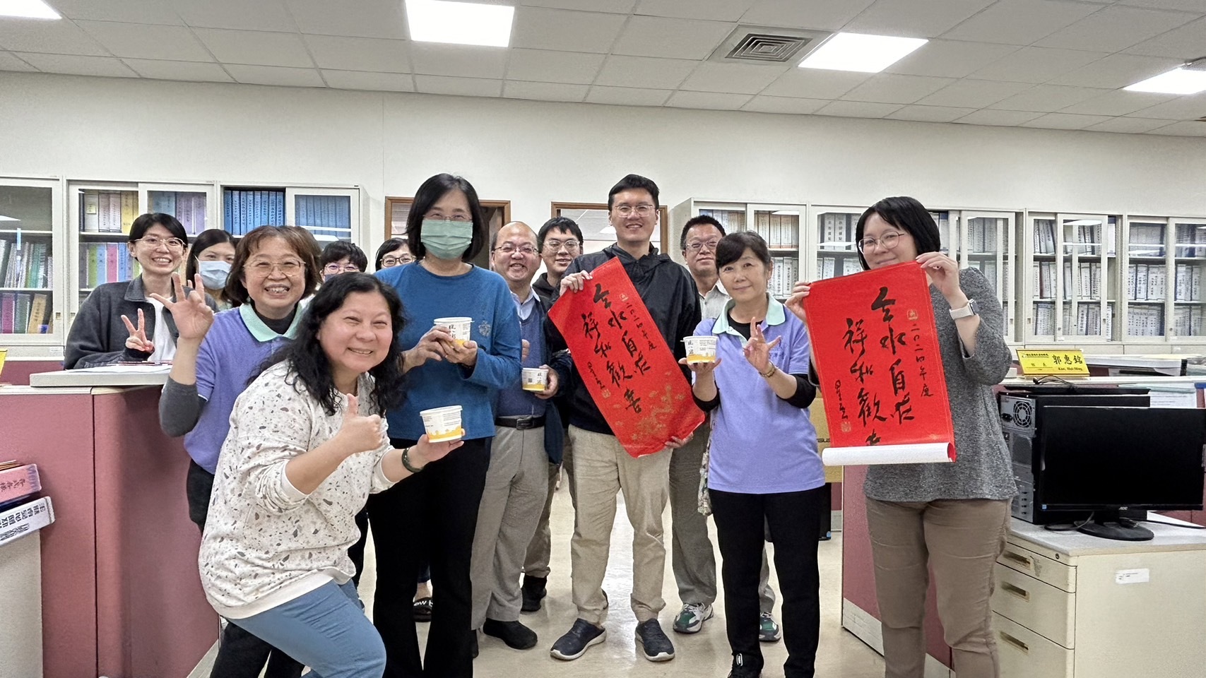 臘八贈粥 教職員生 慰勞工作、課業辛勞005
