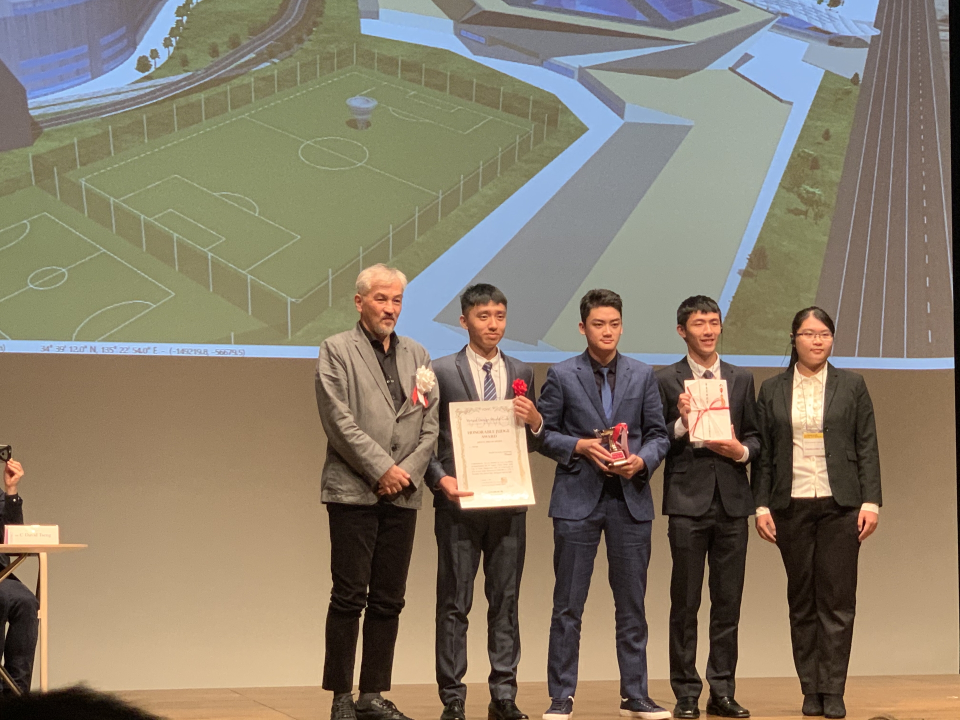 馮曦彥、朱承鎧、邱翊展、江靜瑋成員團隊作品「Electopia」獲得評審特別獎圖片