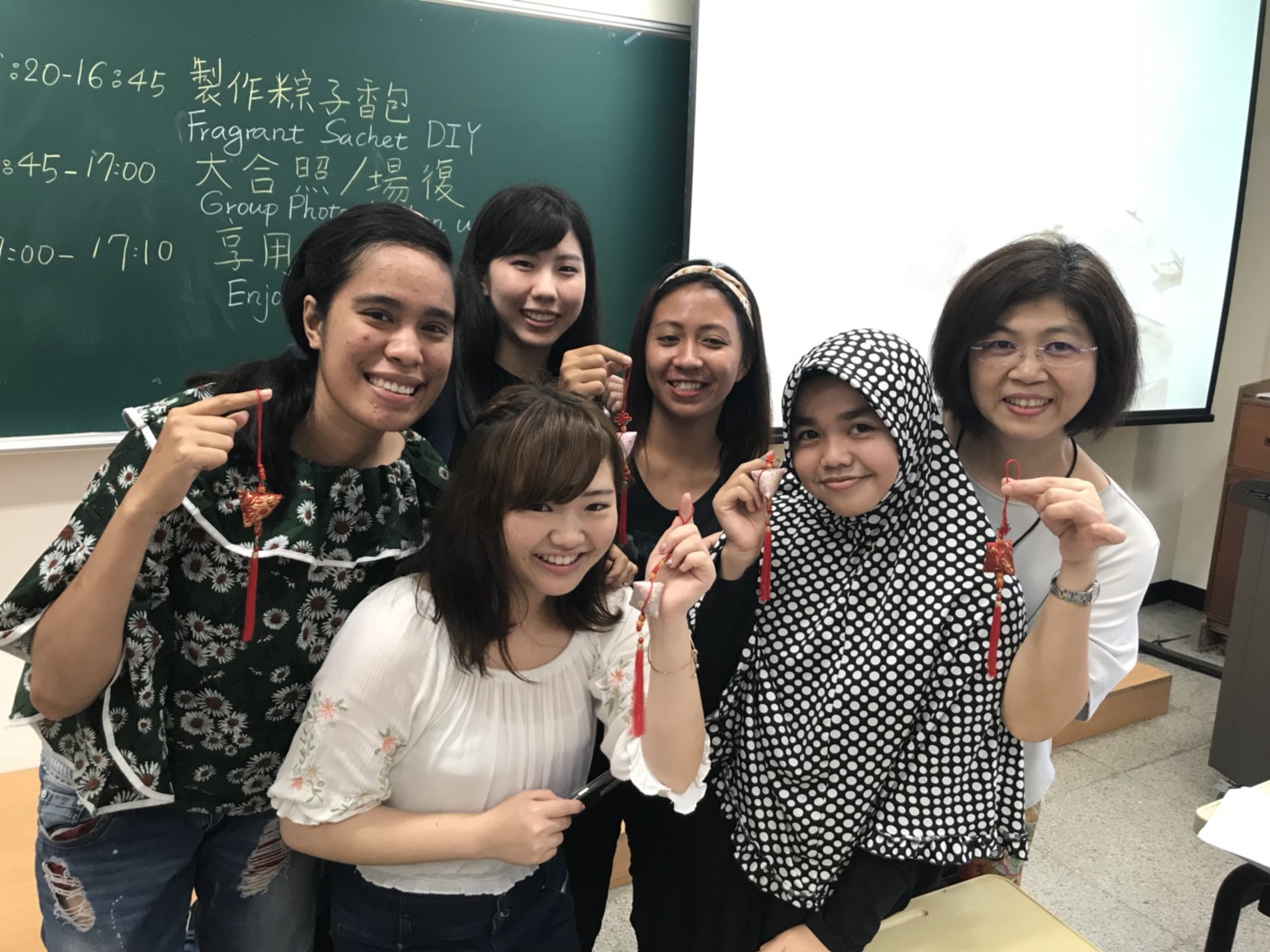 Fast Flash in Dragon Boat FestivalImage