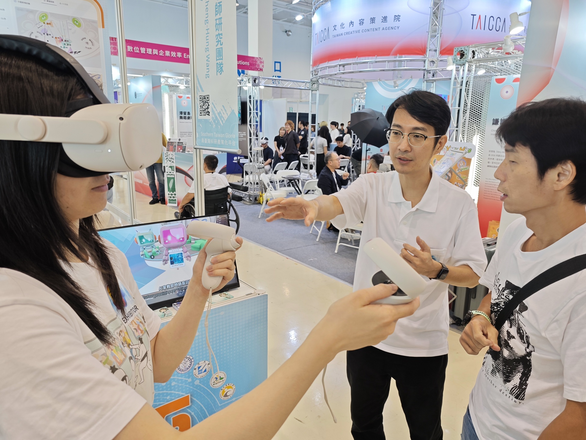 高雄大學於本次2026亞灣新創大南方展出藝創系副教授王政弘、電機系助理教授許瑞允研發成果008