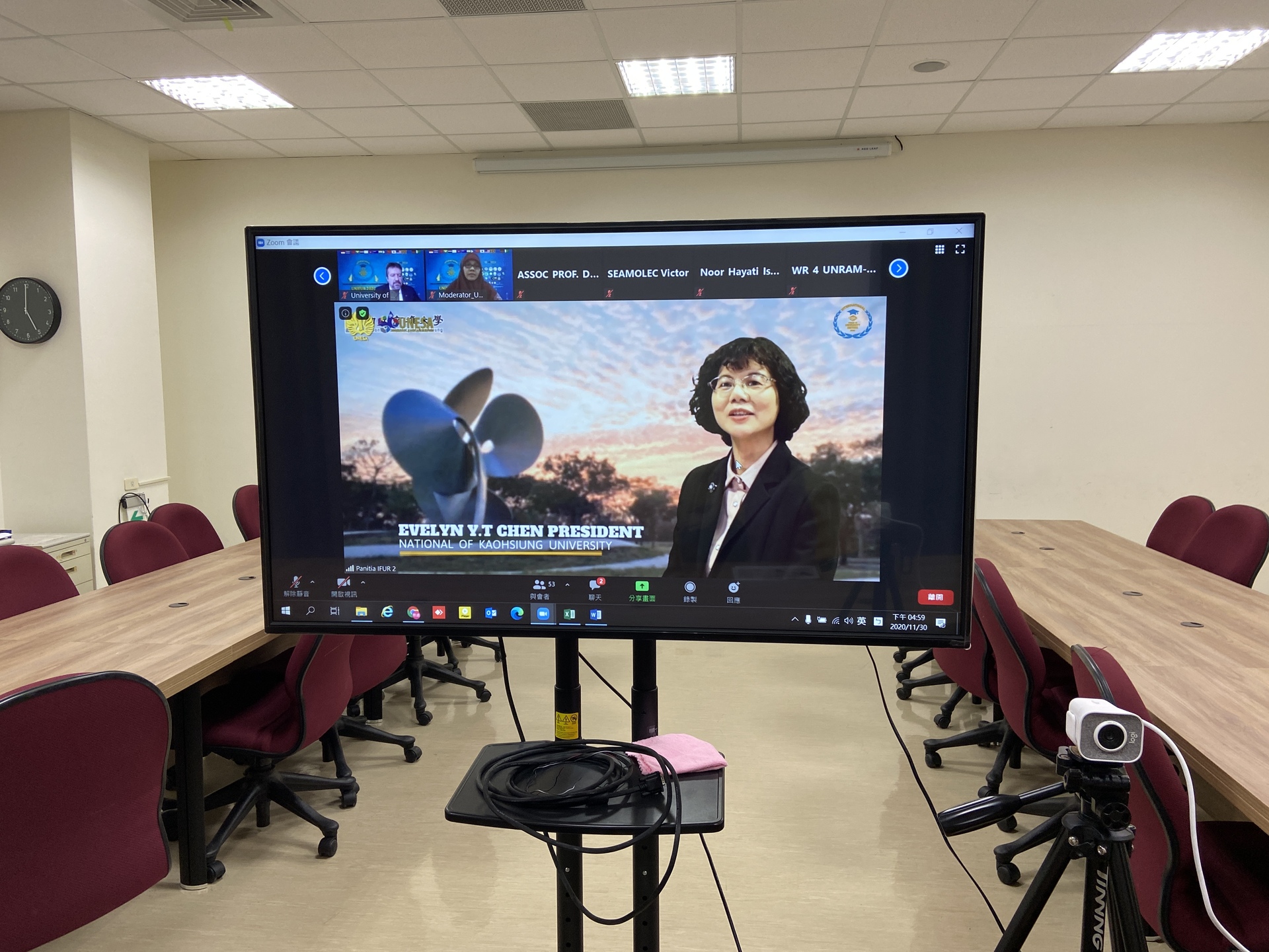 高雄大學校長陳月端致詞