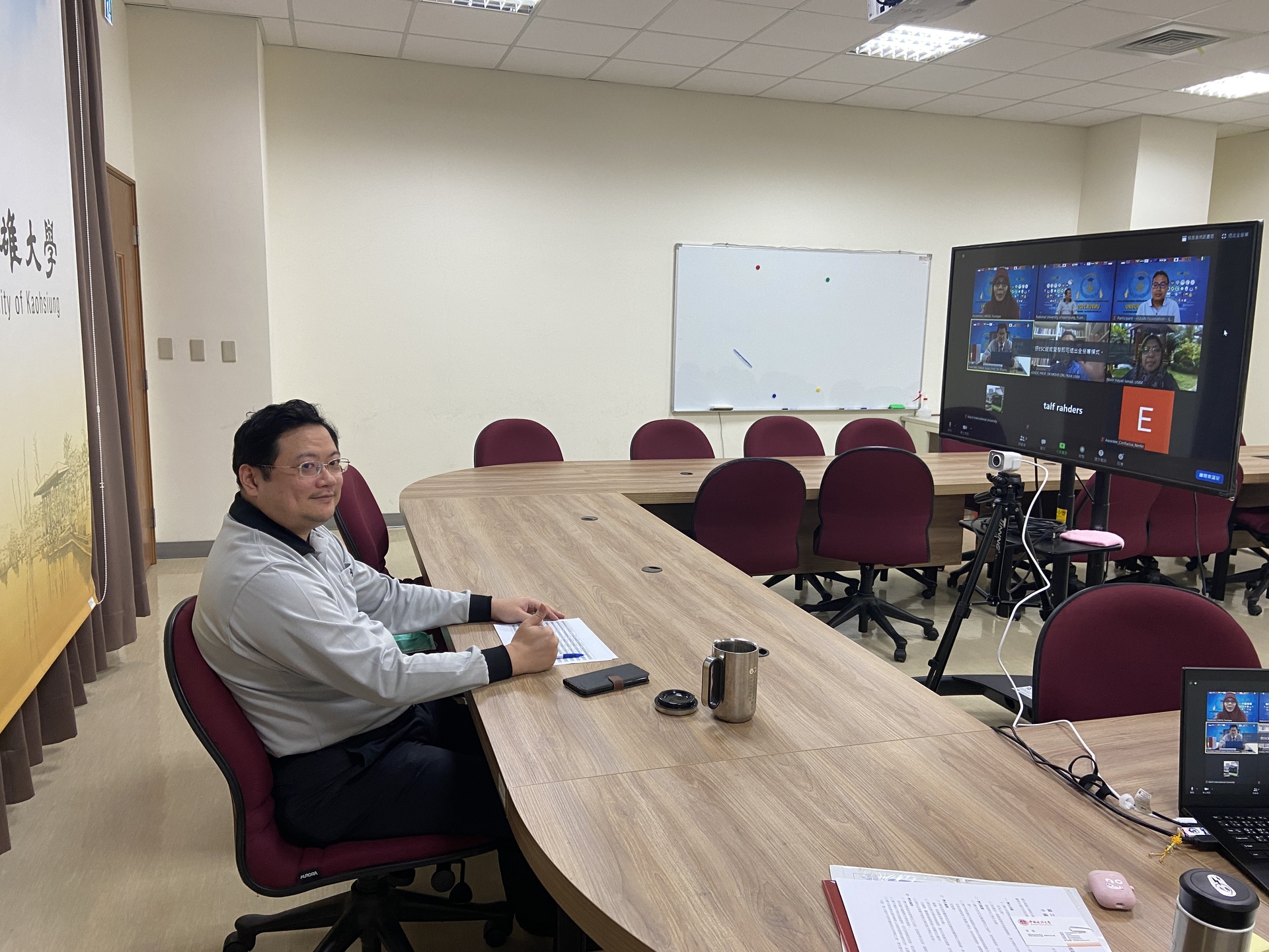 國際長吳行浩代表與會