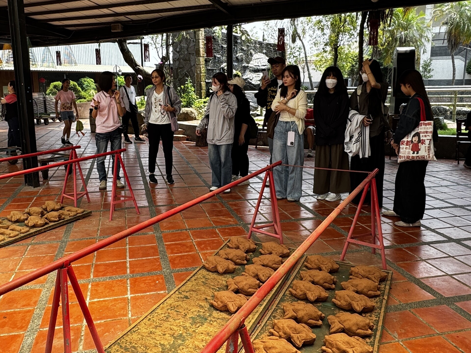 高雄大學師生參與大甲媽祖遶境006