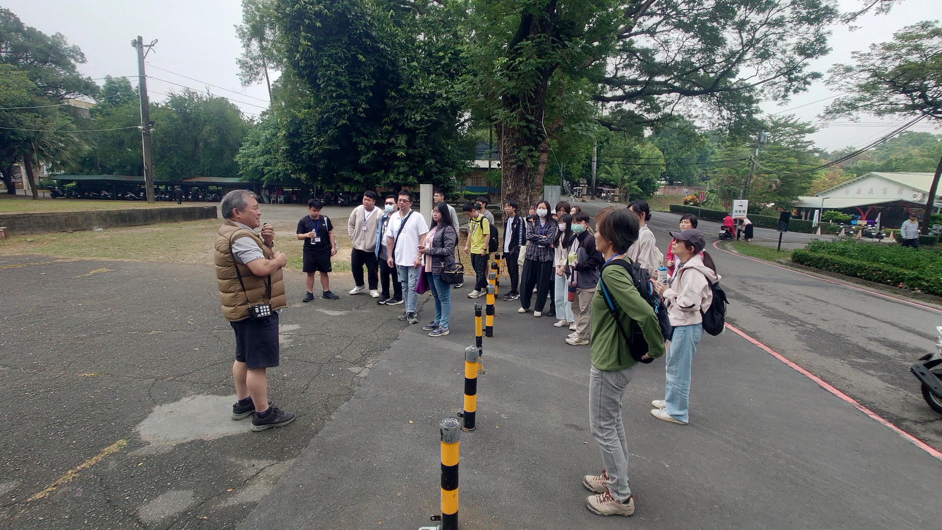 學務處生輔組舉辦校外參訪活動，提升對大學生活與高雄城市的認同感。002圖片