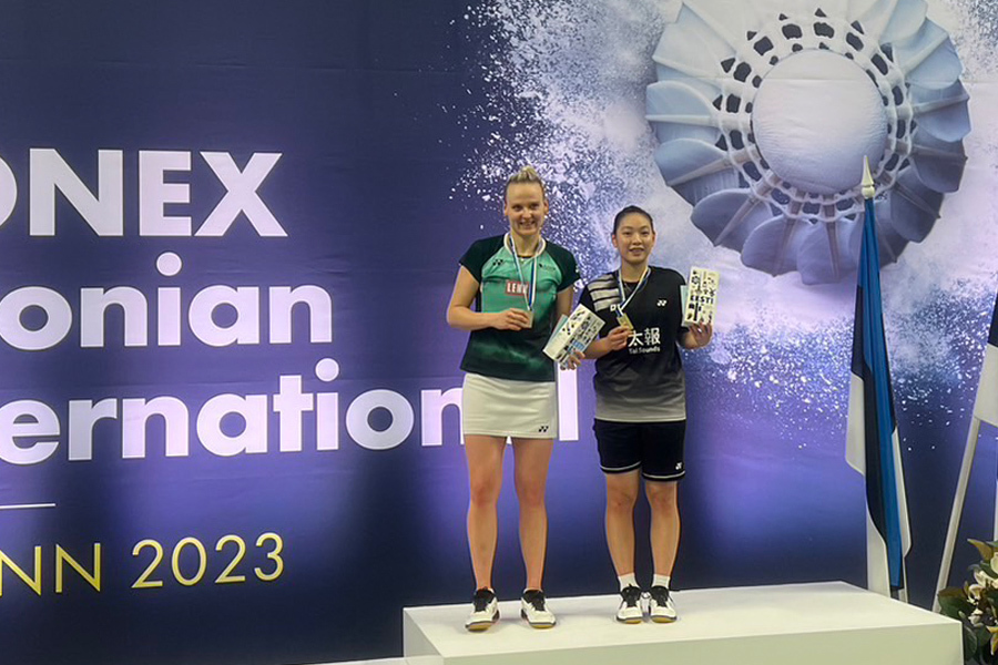 運技系黃宥薰(右) 愛沙尼亞國際羽球賽奪生涯首金02圖片
