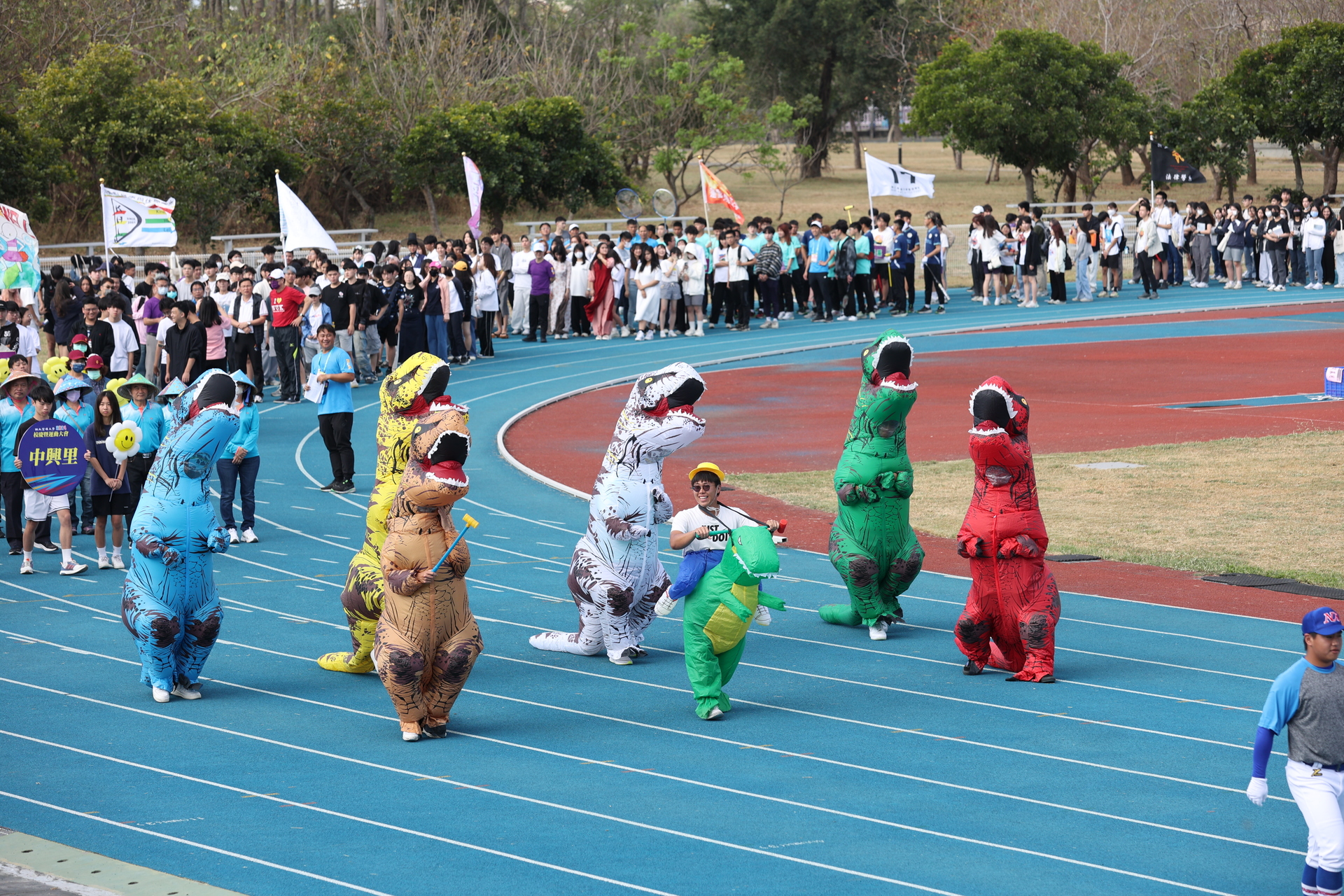 高雄大學24週年校慶運動大會上午熱鬧登場003